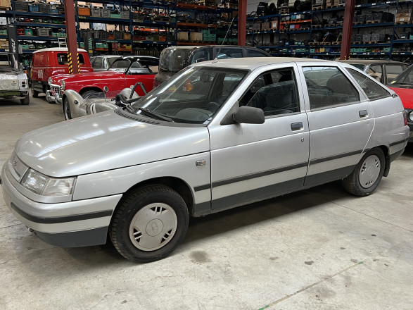 LADA 112
